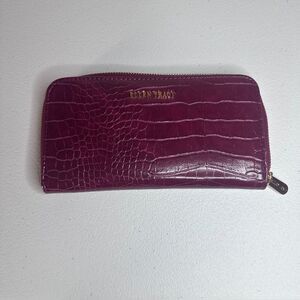 Ellen Tracy Croc-Embossed Zip-Around Wallet – Burgundy/Wine, Gold Hardware